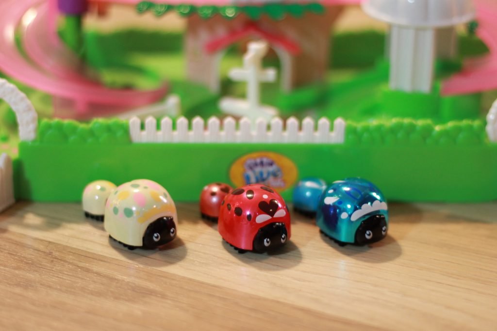 Little live best sale pets ladybugs