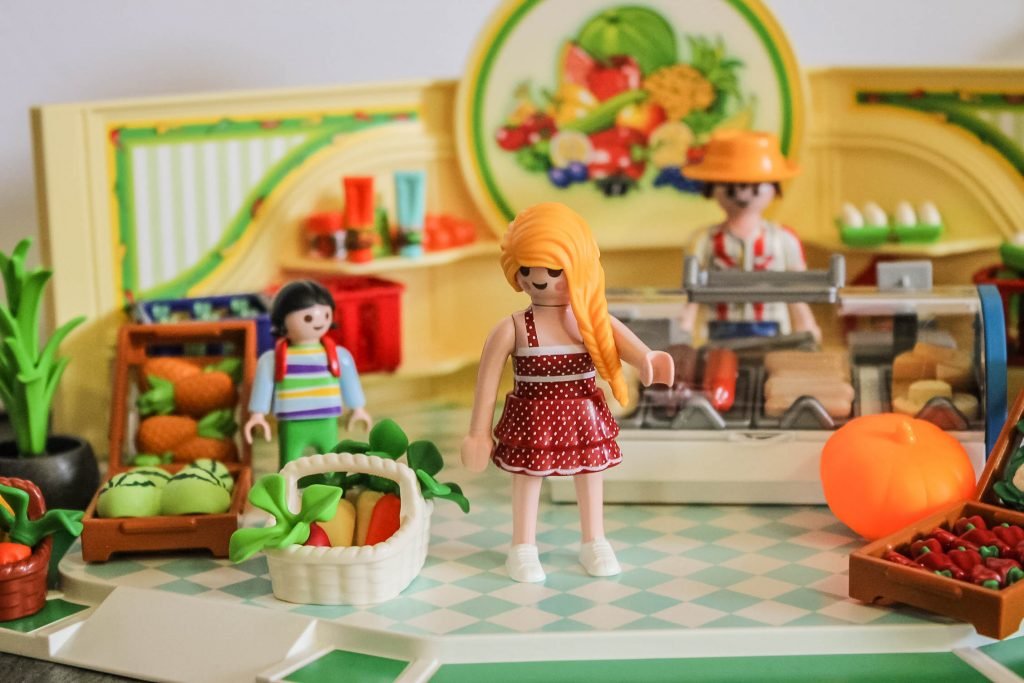 Playmobil City Life Grocery Store